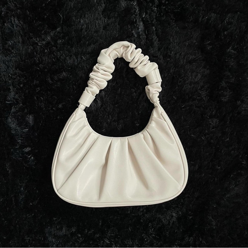 PrettyLittleThing Cream Ruched Shoulder Bag
